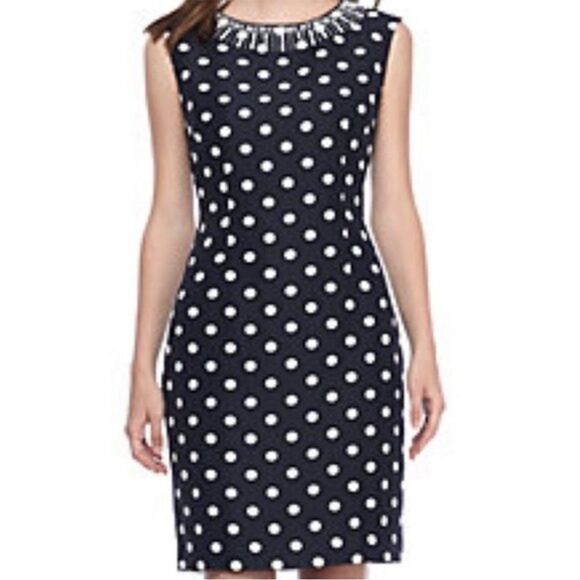 Tahari Polka Dot Embellished Neckline Sleeveless Dress size 4 Petite Navy Blue - Picture 3 of 12
